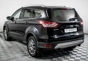 Подержанный автомобиль Ford Kuga 2013 года (7 фото)
