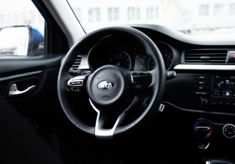 Подержанный автомобиль Kia Rio Hatchback 2019 года (15 фото)