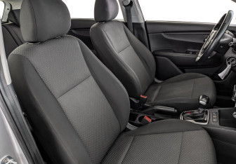 Подержанный автомобиль Kia Rio Hatchback 2021 года (23 фото)