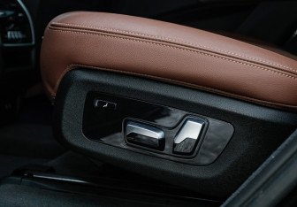 Подержанный автомобиль BMW X7 2019 года (14 фото)