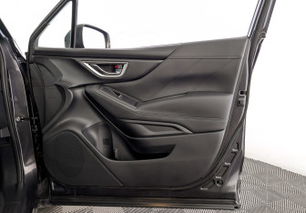 Подержанный автомобиль Subaru Forester Suv 2018 года (25 фото)