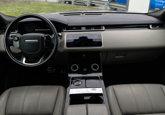 Подержанный автомобиль Land Rover Range Rover Velar 2019 года (12 фото)