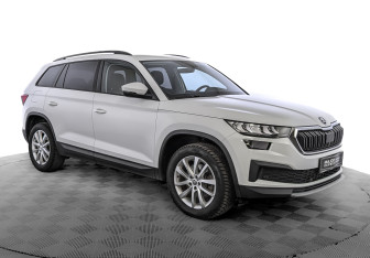Подержанный автомобиль Skoda Kodiaq 2022 года (3 фото)