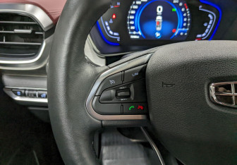 Подержанный автомобиль Geely Coolray 2023 года (27 фото)