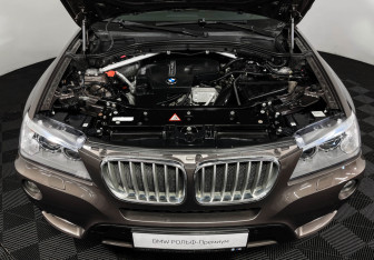 Подержанный автомобиль BMW X3 2013 года (10 фото)