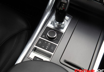 Подержанный автомобиль Land Rover Range Rover Sport 2013 года (17 фото)