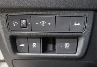 Подержанный автомобиль Hyundai Sonata 2019 года (13 фото)