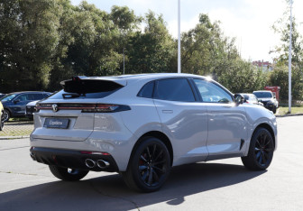 Подержанный автомобиль Changan UNI-K 2023 года (5 фото)