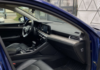 Подержанный автомобиль Kia K5 2021 года (27 фото)
