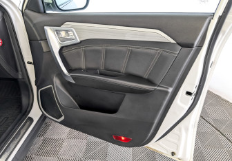 Подержанный автомобиль Geely Emgrand X7 2019 года (26 фото)