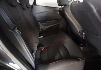 Подержанный автомобиль Renault Kaptur 2018 года (10 фото)