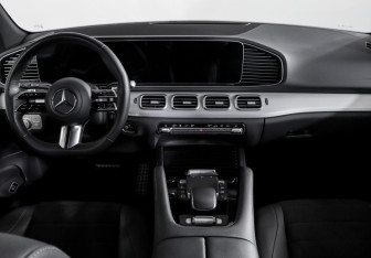 Подержанный автомобиль Mercedes-Benz GLE 2024 года (12 фото)