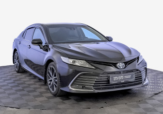 Подержанный автомобиль Toyota Camry Sedan 2022 года (3 фото)