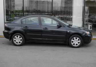 Подержанный автомобиль Mazda 3 Sedan 2008 года (3 фото)