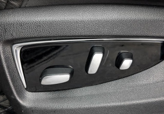 Подержанный автомобиль Cadillac Escalade Suv 2019 года (30 фото)