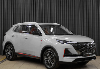Подержанный автомобиль Changan CS55PLUS 2023 года (3 фото)