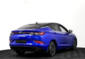 Подержанный автомобиль JAC J7 2021 года (4 фото)