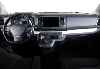 Подержанный автомобиль Citroen SpaceTourer 2018 года (14 фото)