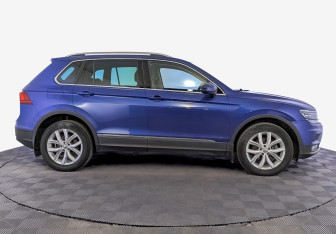 Подержанный автомобиль Volkswagen Tiguan 2020 года (4 фото)
