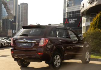 Подержанный автомобиль Lifan X60 2013 года (4 фото)