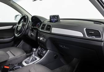 Подержанный автомобиль Audi Q3 2015 года (14 фото)