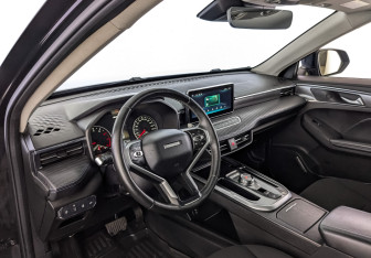 Подержанный автомобиль Haval Jolion 2022 года (15 фото)