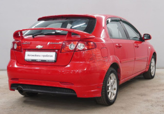 Подержанный автомобиль Chevrolet Lacetti Hatchback 2008 года (5 фото)