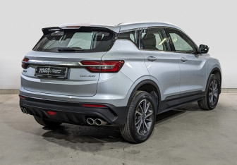 Подержанный автомобиль Geely Coolray 2023 года (5 фото)
