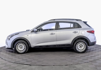 Подержанный автомобиль Kia Rio Hatchback 2021 года (8 фото)