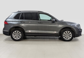 Подержанный автомобиль Volkswagen Tiguan 2021 года (4 фото)