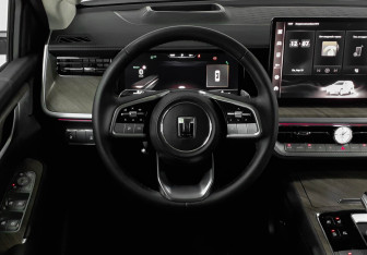 Подержанный автомобиль Tank 500 2023 года (11 фото)