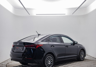 Подержанный автомобиль Hyundai Solaris Sedan 2017 года (5 фото)