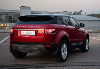 Подержанный автомобиль Land Rover Range Rover Evoque 2013 года (5 фото)