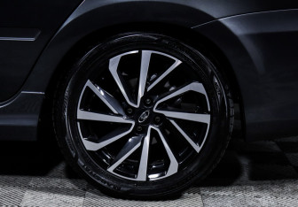 Подержанный автомобиль LADA (ВАЗ) Granta Sedan 2025 года (15 фото)