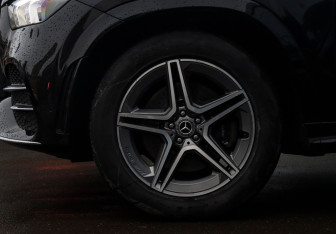 Подержанный автомобиль Mercedes-Benz GLE 2019 года (28 фото)