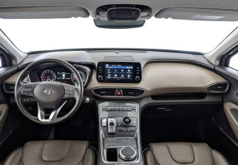 Подержанный автомобиль Hyundai Santa Fe 2022 года (14 фото)