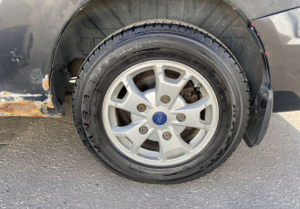 Подержанный автомобиль Ford Tourneo Custom 2014 года (13 фото)