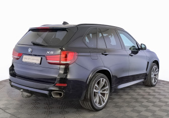 Подержанный автомобиль BMW X5 2017 года (5 фото)