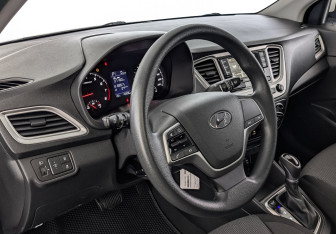 Подержанный автомобиль Hyundai Solaris Sedan 2020 года (15 фото)