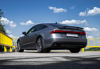 Подержанный автомобиль Audi A7 2018 года (6 фото)