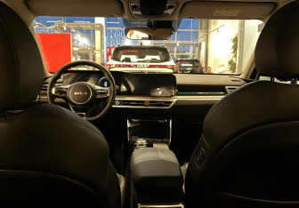 Новый Kia K5 2024 (10 фото)