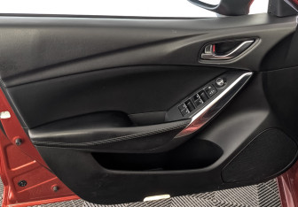 Подержанный автомобиль Mazda 6 Sedan 2018 года (19 фото)