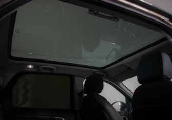 Подержанный автомобиль Land Rover Discovery Sport 2017 года (18 фото)