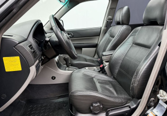Подержанный автомобиль Subaru Forester Suv 2006 года (10 фото)