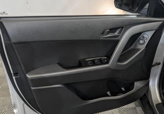 Подержанный автомобиль Hyundai Creta 2019 года (19 фото)