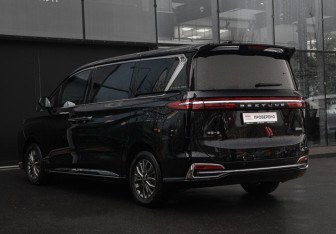 Подержанный автомобиль FAW Bestune M9 2023 года (7 фото)