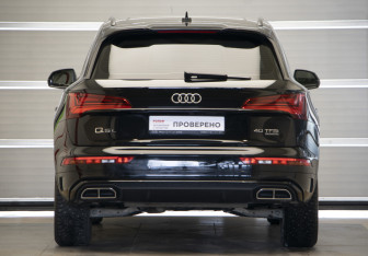 Подержанный автомобиль Audi Q5 2024 года (5 фото)