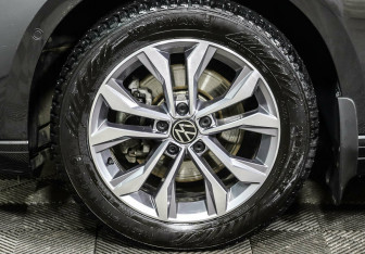 Подержанный автомобиль Volkswagen Passat Sedan 2021 года (7 фото)