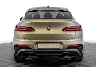 Подержанный автомобиль BMW X4 2019 года (6 фото)
