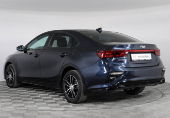 Подержанный автомобиль Kia Cerato Sedan 2021 года (7 фото)